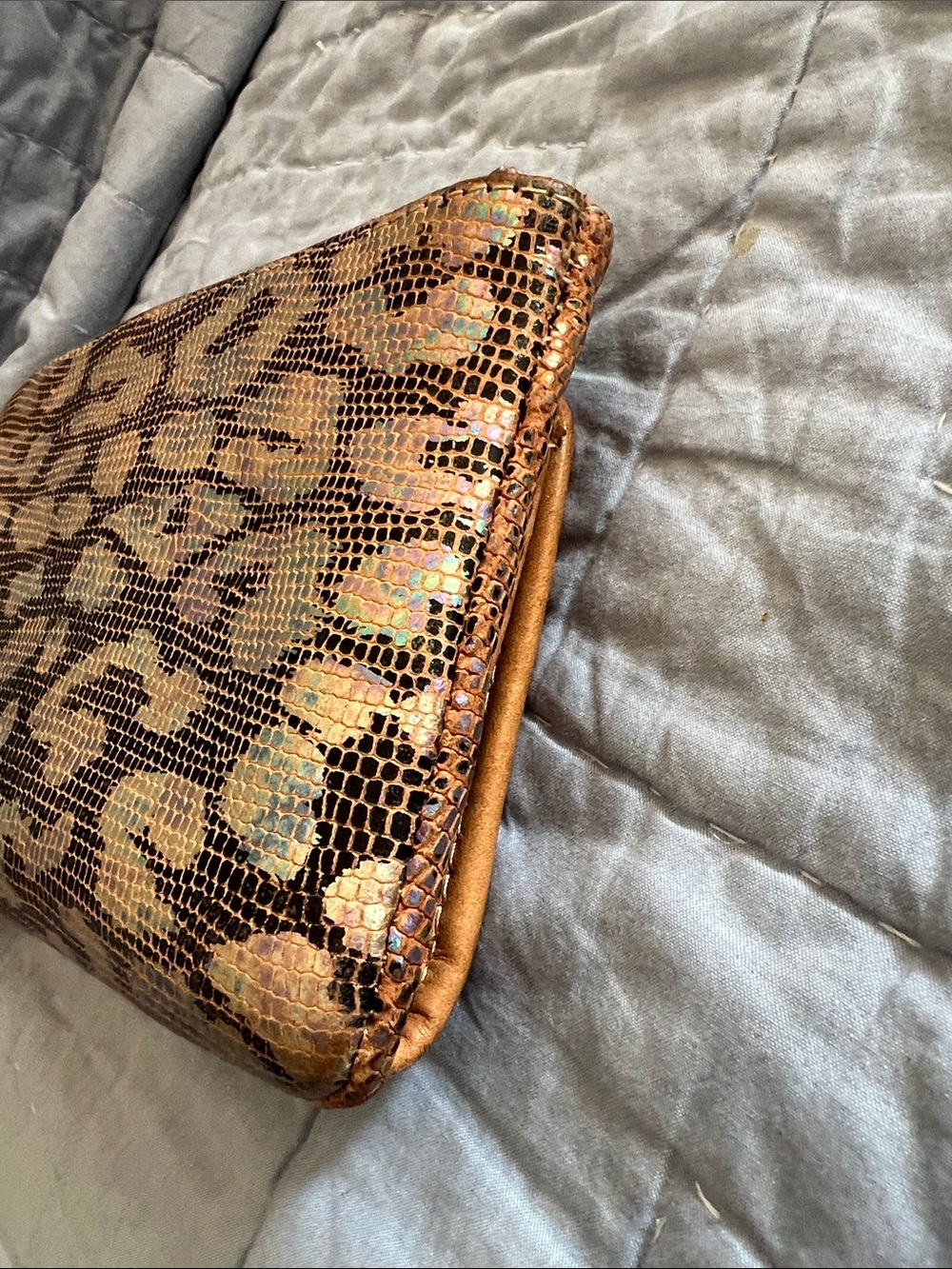 Consuela Iris iridescent Slim Wallet - Picture 10 of 10